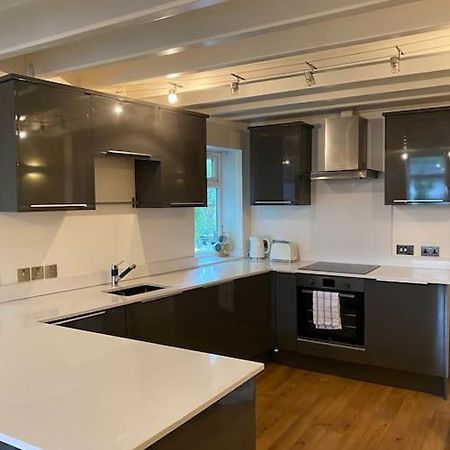 Apartamento Contemporary Duplex - Private Patio & Parking Stockport Exterior foto